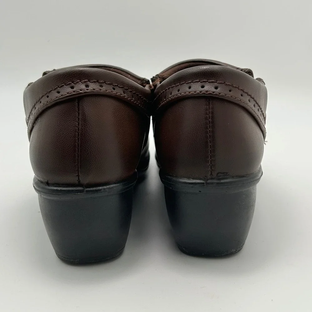 White Mountain Heeled Loafers Womens 6.5 Brown Side Zip Block Heel Dark Academia